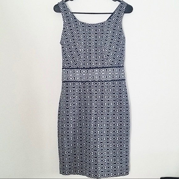 The Limited Dresses & Skirts - 🔥Blue & White Patterned Dress / The Limited/ Womens Sz S